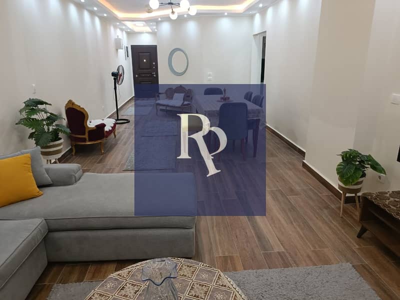 Enjoy living in a luxurious compound with a distinguished location in New Cairo, with a furnished apartment ready for immediate occupancy. - Widok 5