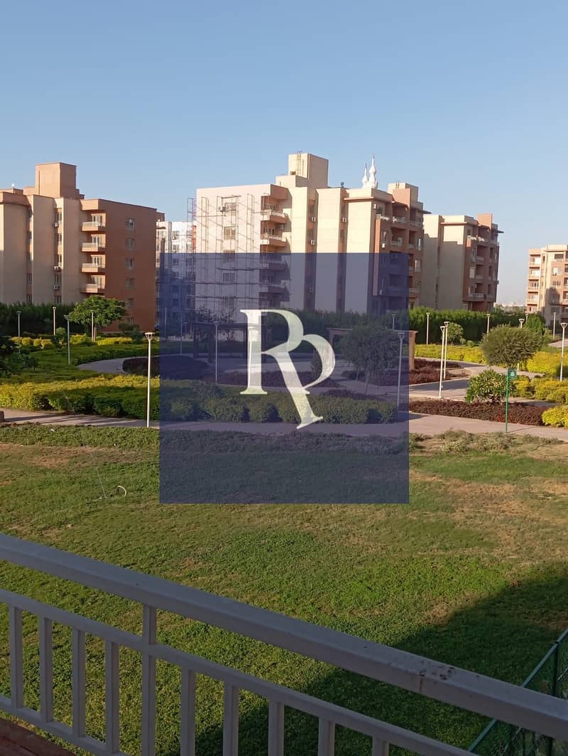 Enjoy living in a luxurious compound with a distinguished location in New Cairo, with a furnished apartment ready for immediate occupancy. - Widok 6