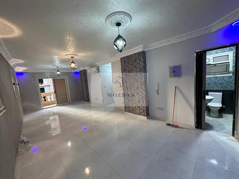 Ultra Super Lux apartment for rent with hotel finishing at the highest level, open view in the eighth section in front of Carrefour Zahra Maadi. - Widok 3