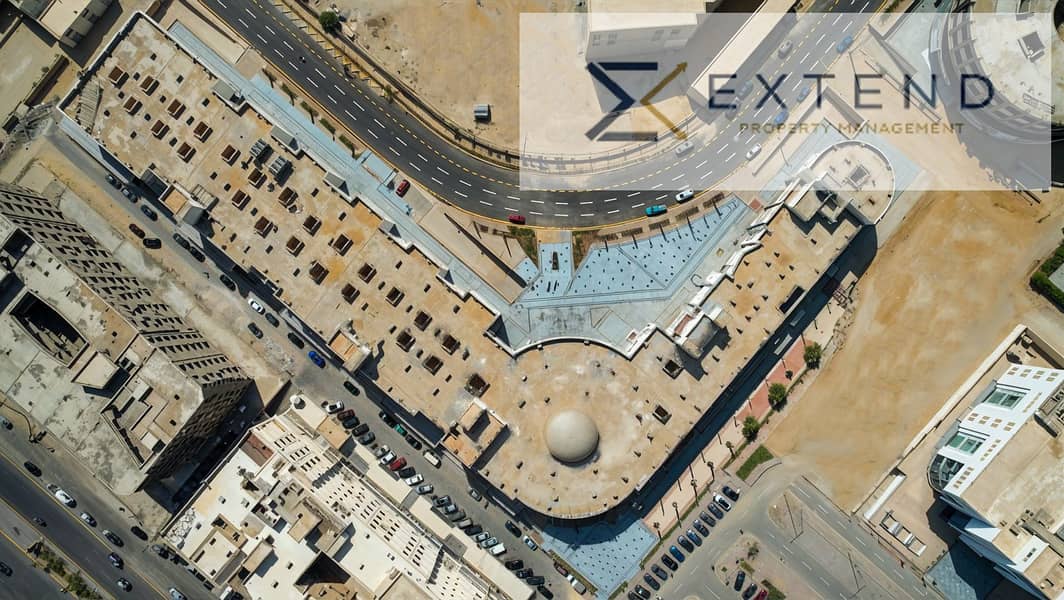 In a strategic location with a large daily visitor flow, a commercial shop for rent with an area of 30m in the heart of 6th of October on the central axis inside a shopping mall, suitable for multiple activities. – pohled 3