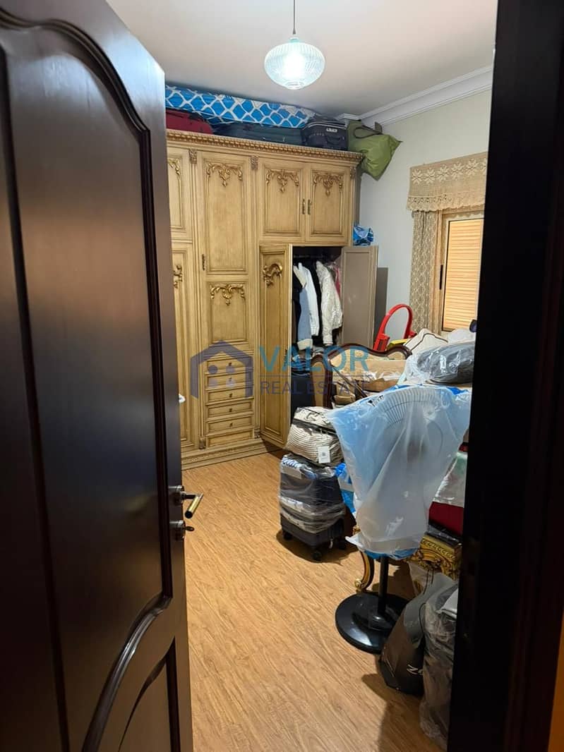 Fully furnished apartment ready for delivery with 3 bedrooms for sale in El Banafseg 12 First Settlement New Cairo - Więcej