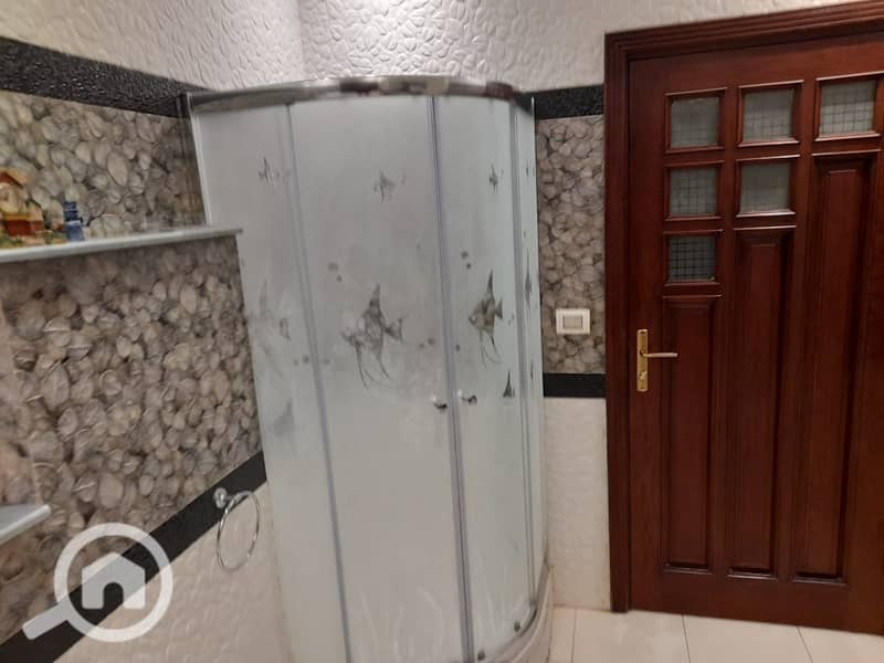 Furnished ground duplex with a garden for rent in the first neighborhood in New Cairo, modern and contemporary furniture. - Ansicht 5