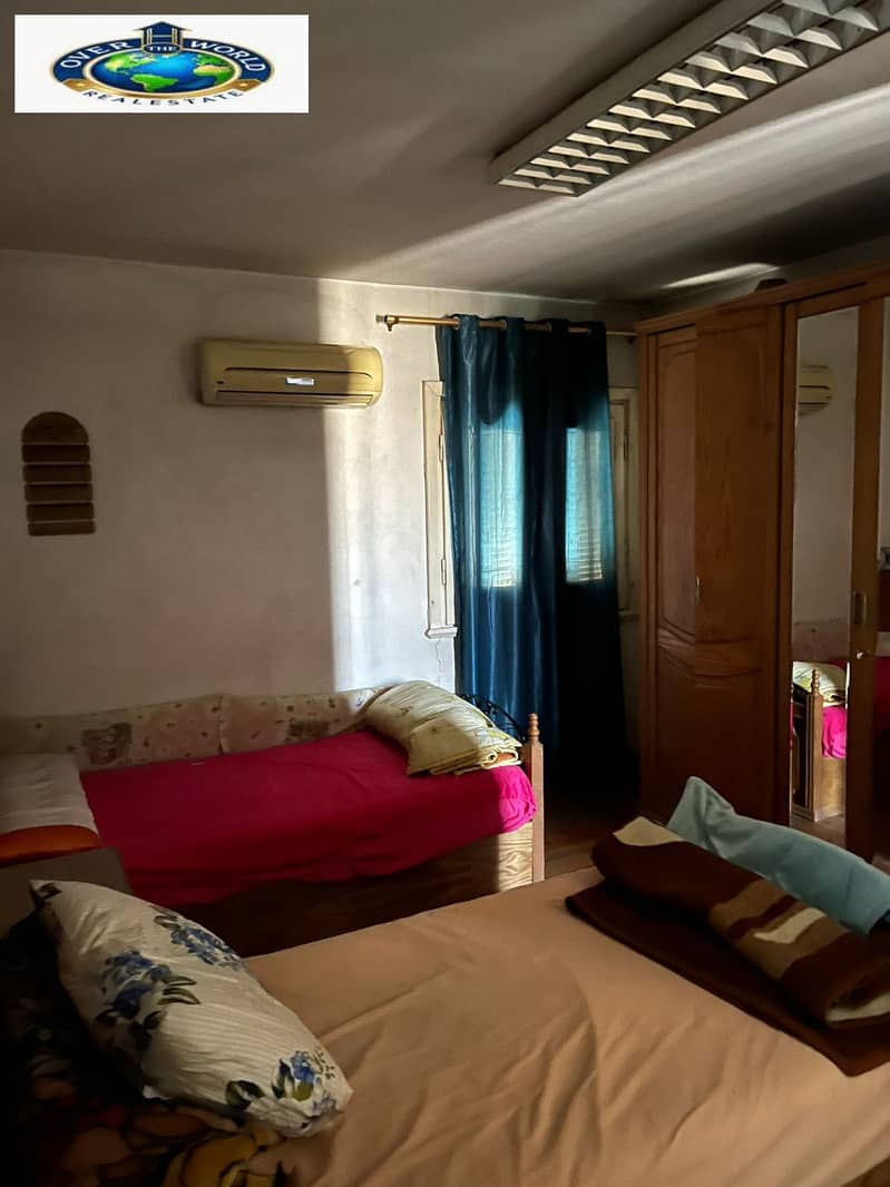 Furnished apartment for rent in Zahra Al-Maadi next to Khair Zaman, consisting of three bedrooms, a reception, 2 bathrooms, and a kitchen, with air conditioning, Wi-Fi, and natural gas. - Aanzicht 6