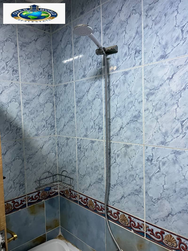 Furnished apartment for rent in Zahra Al-Maadi next to Khair Zaman, consisting of three bedrooms, a reception, 2 bathrooms, and a kitchen, with air conditioning, Wi-Fi, and natural gas. - Meer