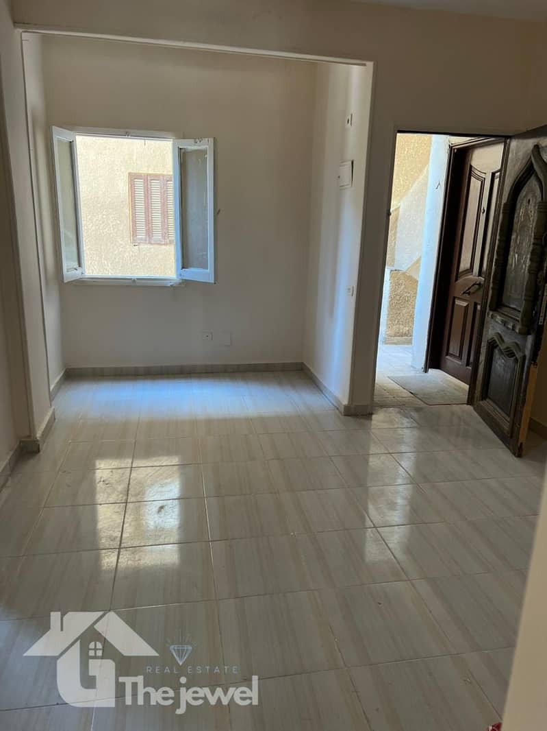 Apartment for Sale | 65 SQM | 2nd Floor | Super Lux | Fully Paid | Green Contract | First Settlement | New Cairo - Widok 2