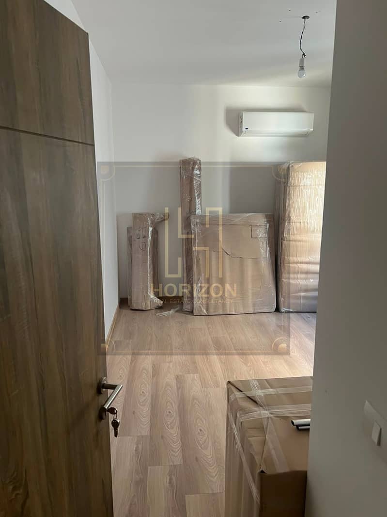 Best view semi furnished Apartment 3rooms rent Fifth Square Al Marasem - Widok 4