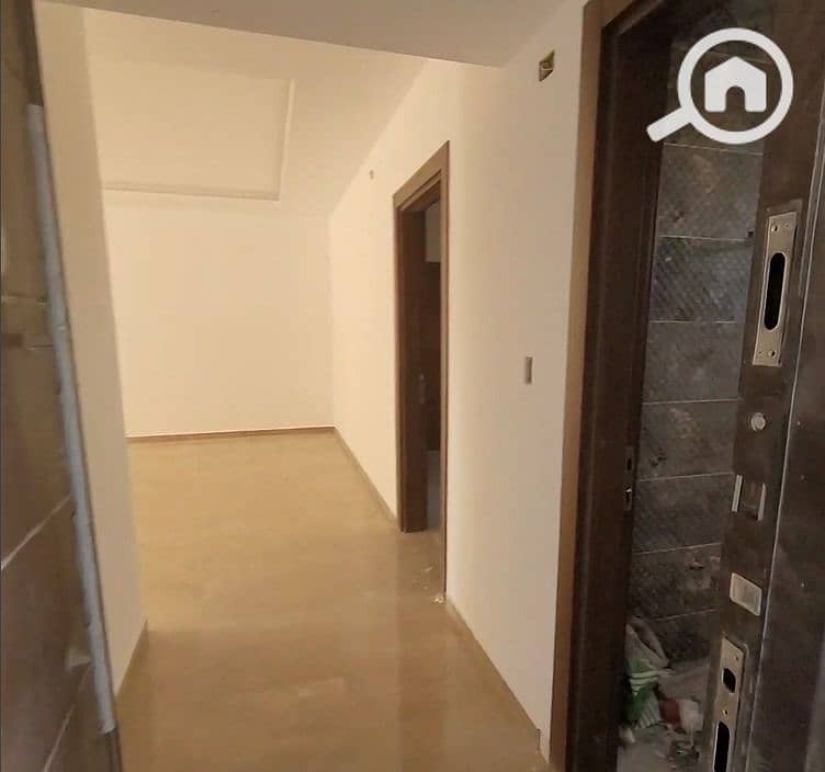 Apartment Fully Finished For Sale In Elsheikh Zayed Ready To Move - View 4