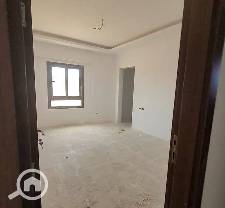 Apartment Fully Finished For Sale In Elsheikh Zayed Ready To Move - View 5