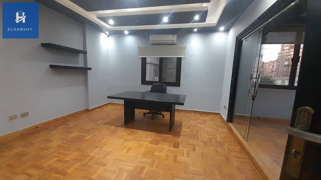 With an administrative license, 250 sq m office in Mohandessin with a view of Arab League Street, 6 rooms (administrative tower), office for rent. - Görünüm 5