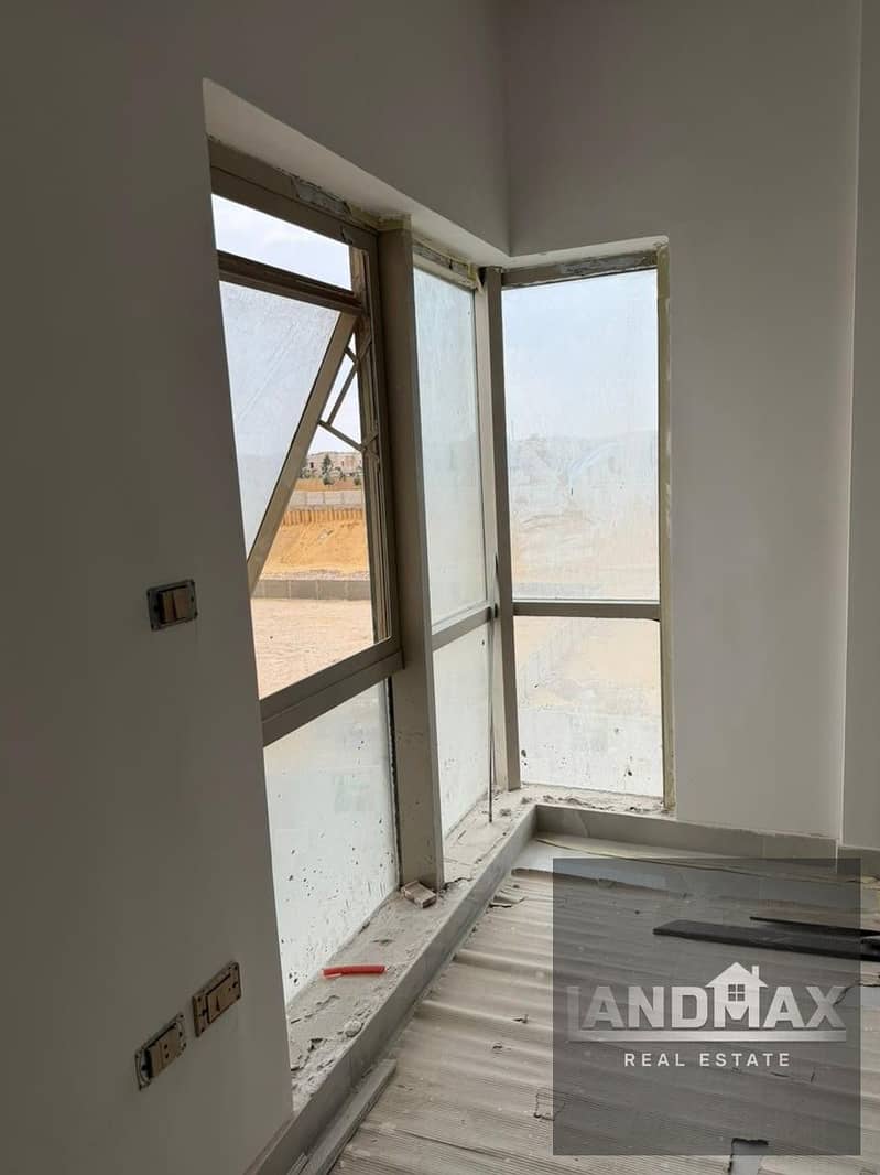 Penthouse for Sale in Galleria Moon Valley, New Cairo | Directly Next to Mivida in the Heart of Fifth Settlement - Widok 5