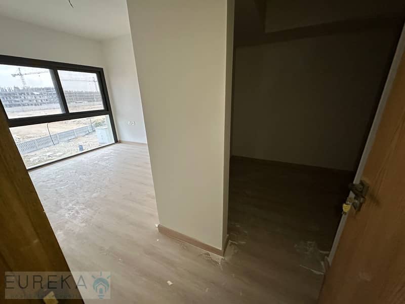 8 70e61146-824e-4d2d-a9bf-86bf79faf731. jpg