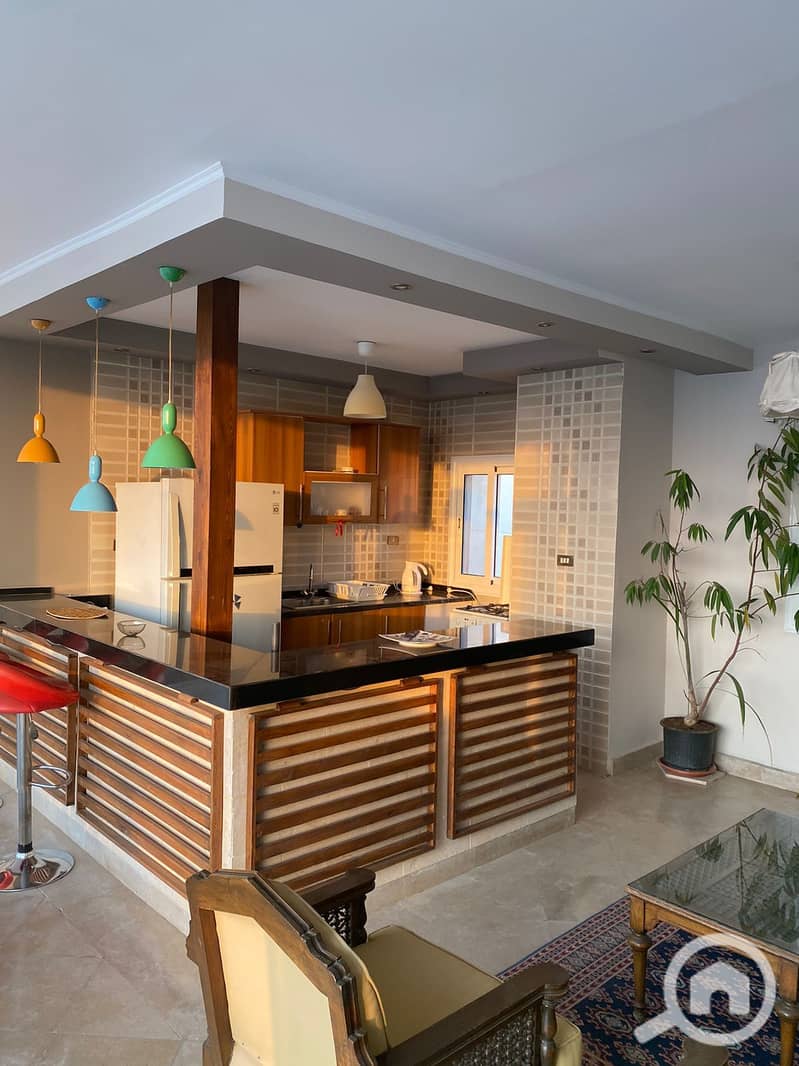 Rooftop for rent furnished in South Academy Compound - Widok 3