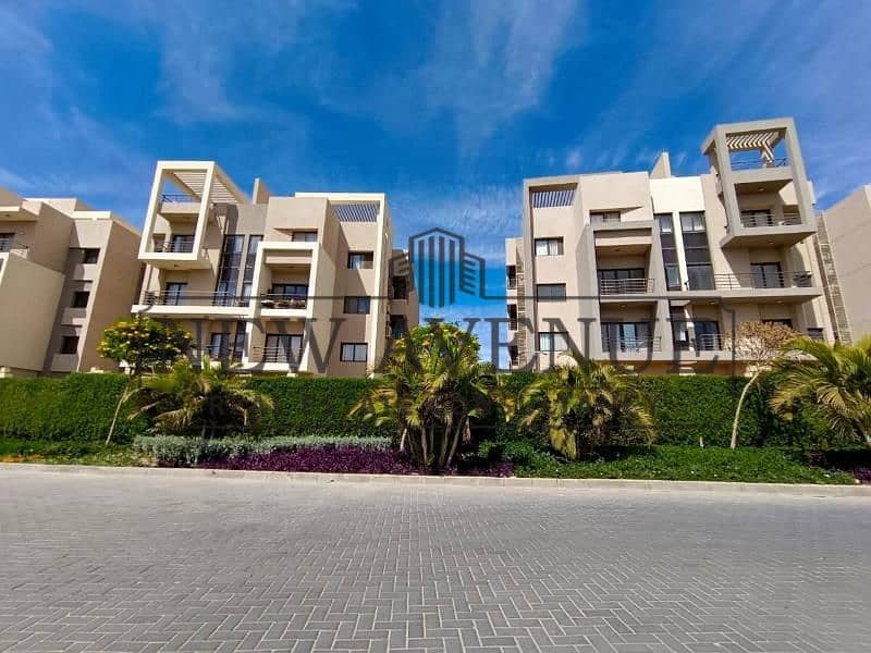 Sky Roof for Sale in Fifth Square | 134 sqm + 70 sqm Roof | Fully Finished | Installments till 2031 – pohled 2