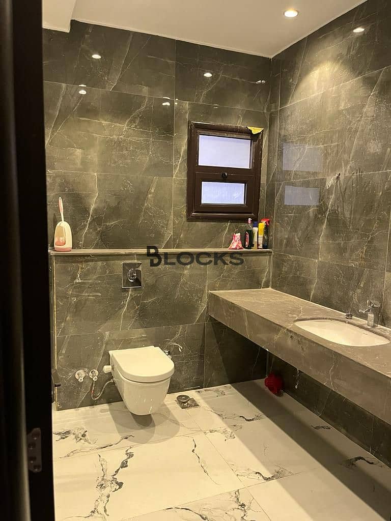 luxury apartment for sale in green 5 october - Mehr