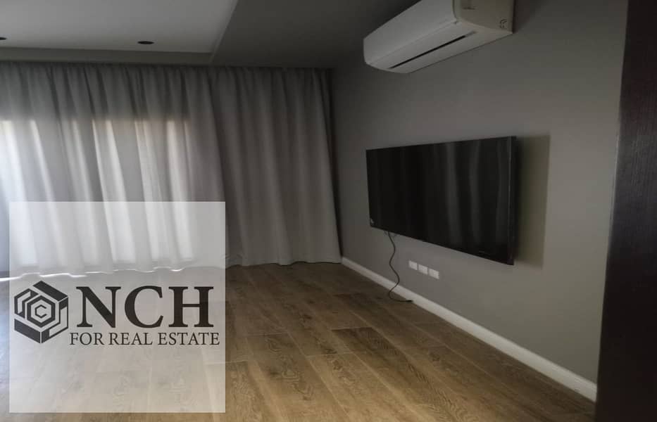 Ultra Luxury Twin House with Private Heated Pool for Rent in CFC - Widok 4