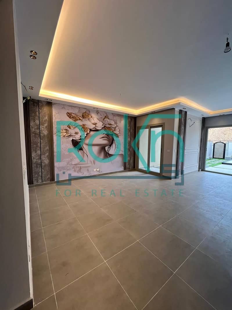 town house for sale in palm parks ,357sqm,Finishing: ultra modern with ac's and kitchen - Widok 2