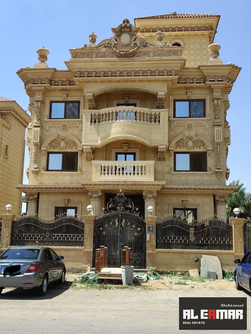 Villa for sale in West Somed, super deluxe, independent apartments - Ansicht 2