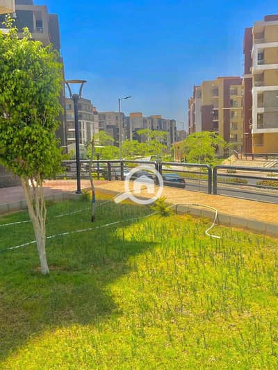 3 Bedroom Flat for Sale in 6th of October, Giza - 59a3fd56-70be-49f0-bedf-17c88d41b83c. jpg