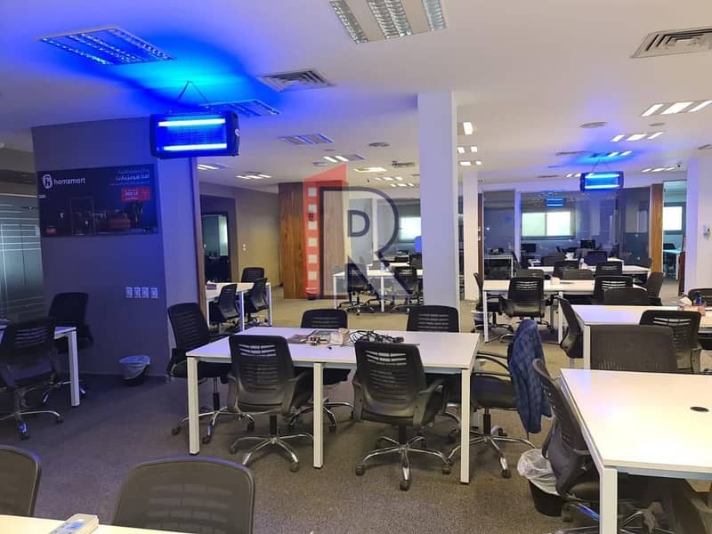 Office for rent, 1000 square meters, air-conditioned, directly on the ring road. – pohled 4