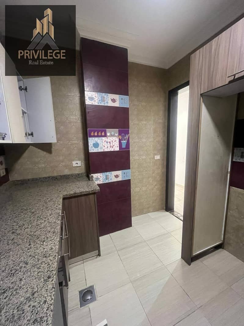 A distinctive apartment for sale in a vibrant location near the ring road and close to all services. - Ansicht 5