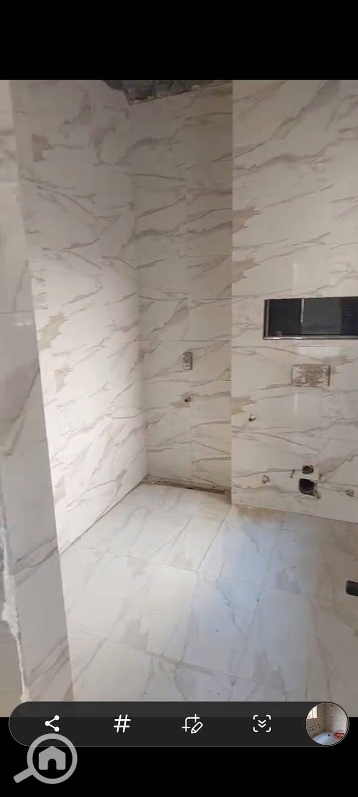 Your unit in Gardenia Heights 3 is close to the Mohamed Naguib Axis. Immediate delivery, full floor, the apartment is 3/4 finished with only the final paint missing, in a populated area. - Więcej