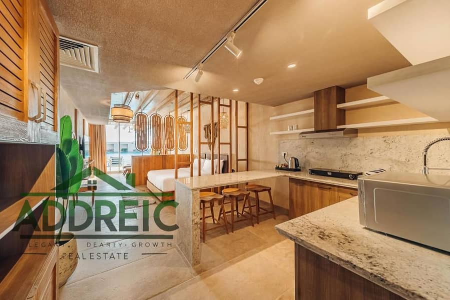 Receive a fully finished villa with all services available by the end of the year in a prime location on the North Coast - kilometer 192 - with a 20% - Więcej