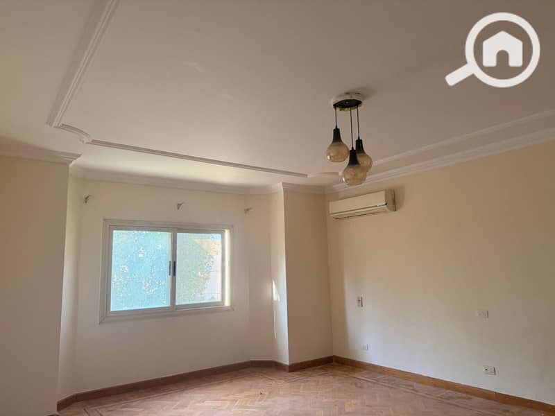 Twin house for rent in Darah Gardens Compound, 6th of October City, behind Mall of Arabia and next to the Shooting Club. Area: Built-up area 400 sq m - Więcej