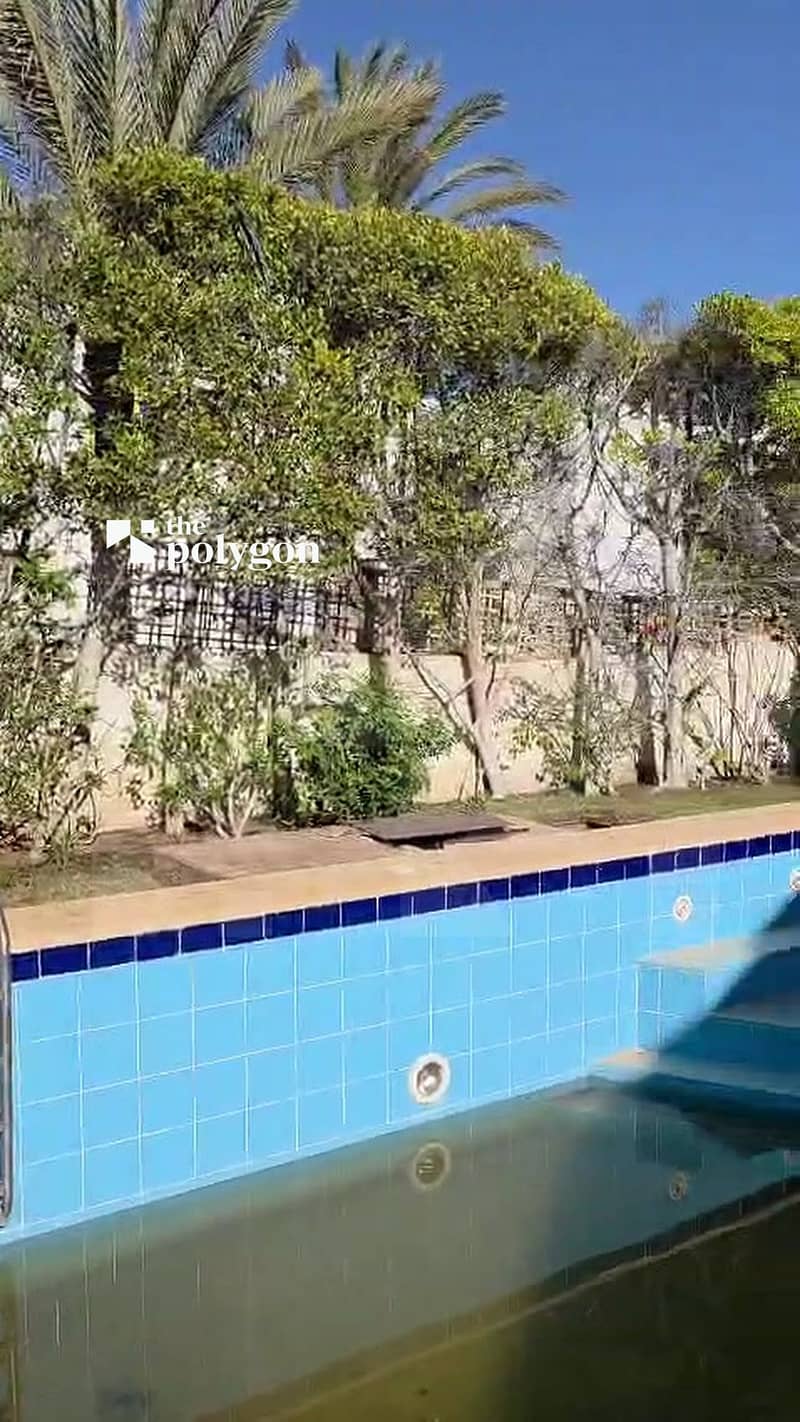 3 01_pool_main (1). jpg