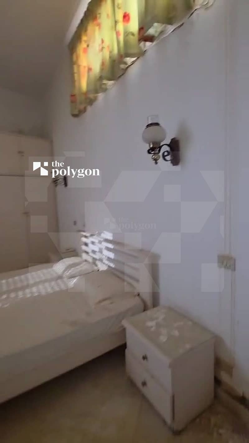 11 12_bedroom. jpg