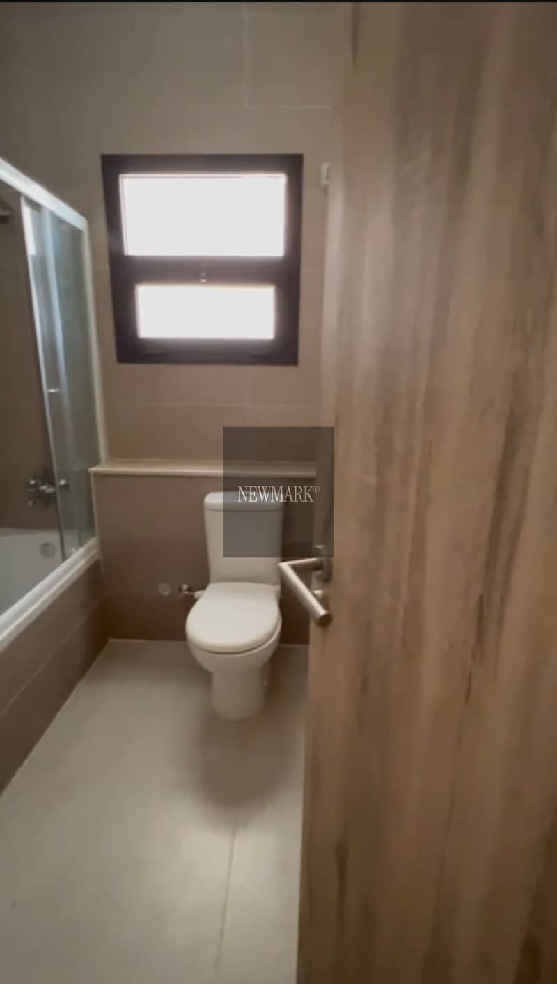 For Sale Fully Finished Ready to move 195 m Apartment in Fifth Square Al Marasem New Cairo 5th settlement next to Rehab City, Suez Road, Cairo Airport - Fler