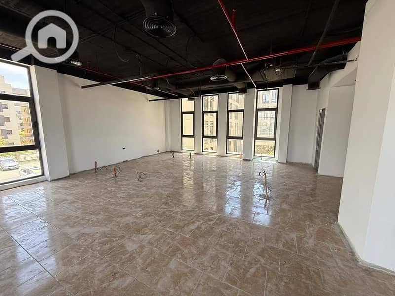 Office building for rent in the New Cairo area with a prime location for large companies – pohled 6