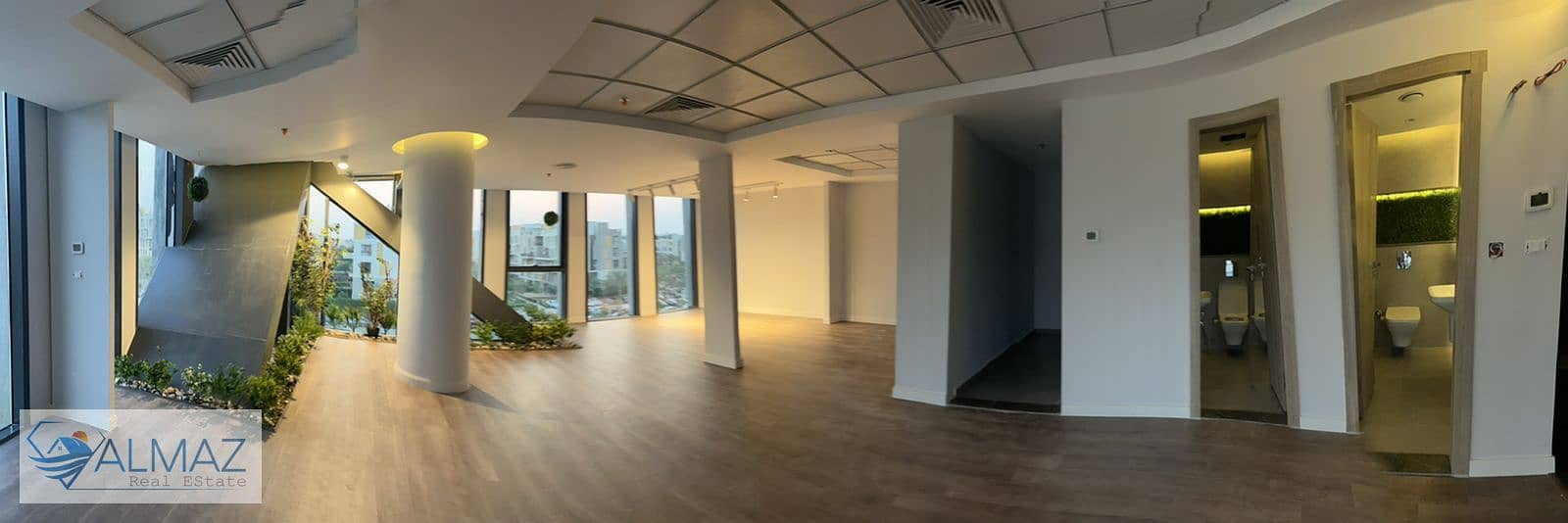 Empty 160 sqm office for rent in Sodic Villette Compound, Fifth Settlement. The compound directly overlooks the main street. - Widok 4