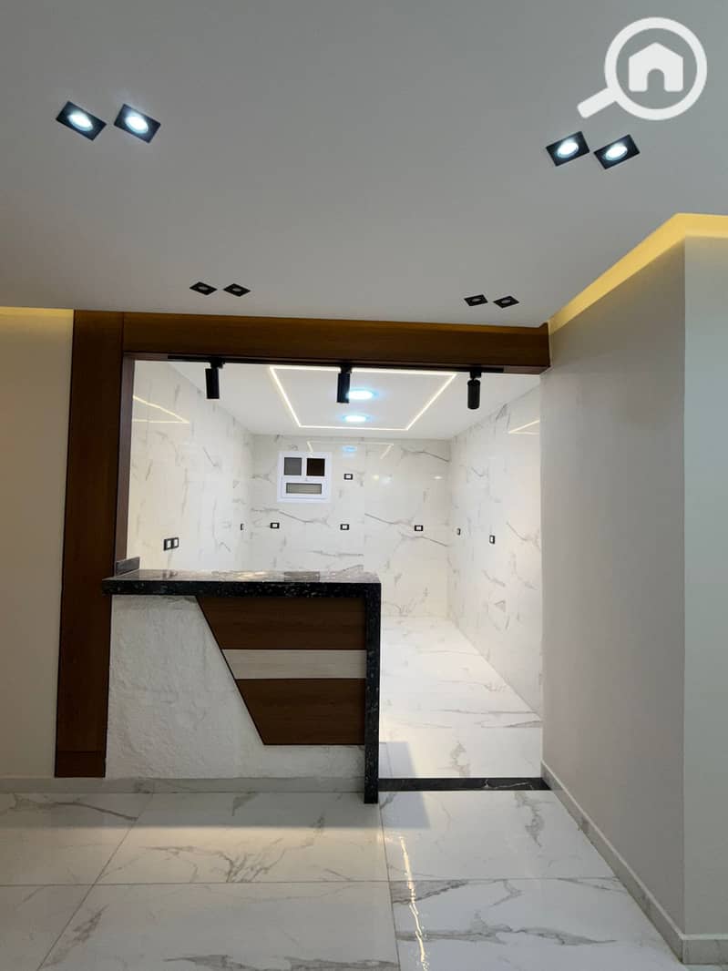 20 1000184165. jpg