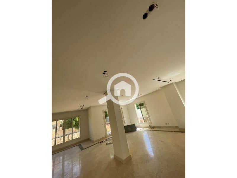 Twin house for sale in Grand Heights Compound, October, ultra-luxurious finishing with swimming pool - Więcej