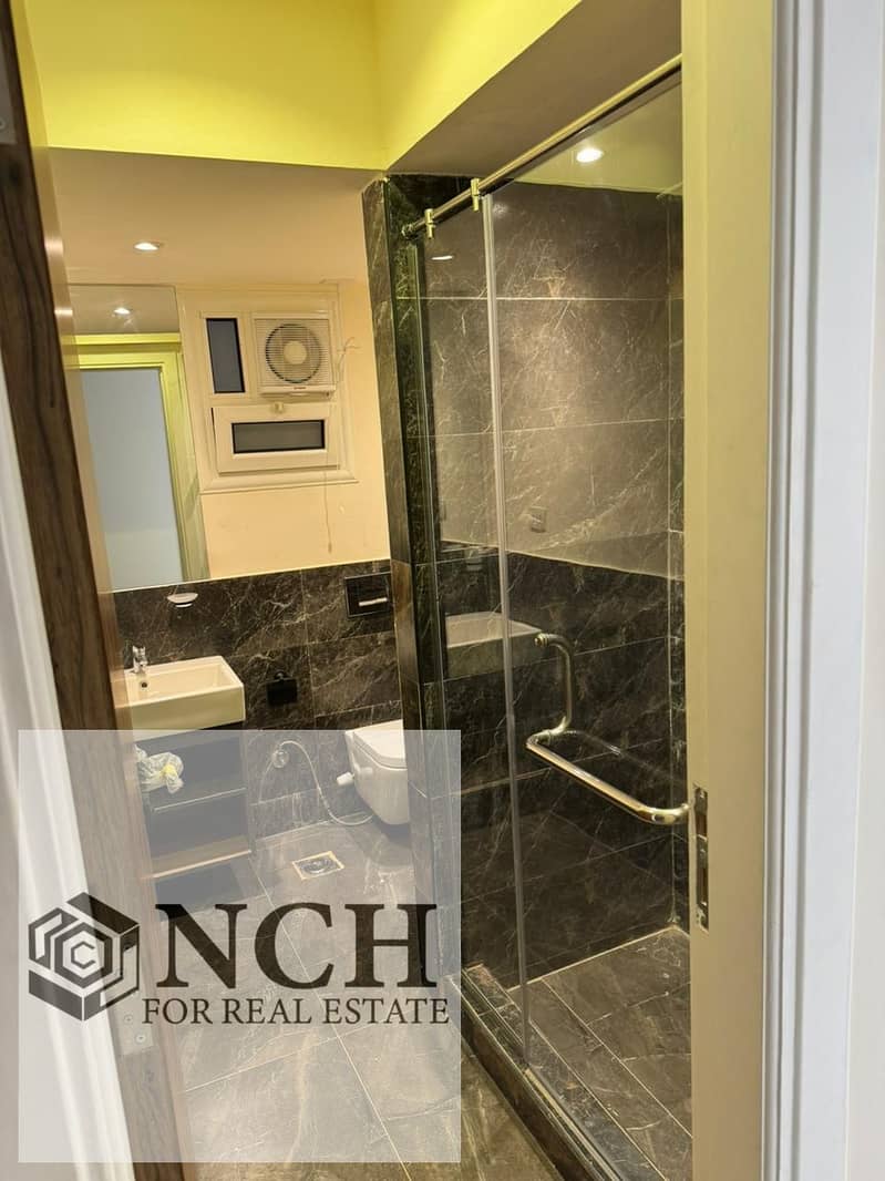 fully Furnished Ground Floor Apartment with Private Garden for Rent in Mountain View iCity Experience comfortable and elegant living – pohled 5