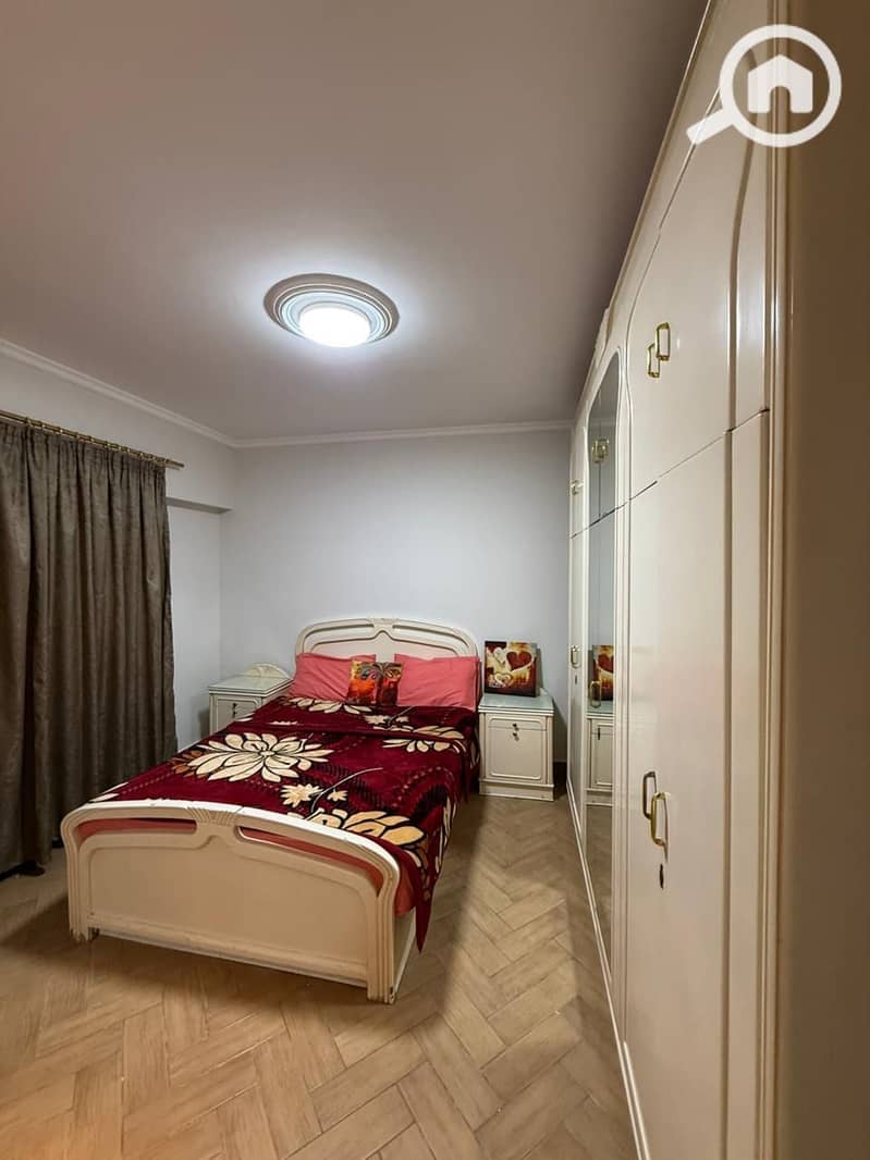 Furnished apartment for rent in Zahraa El Maadi on Al Zahraa main street next to Wadi Degla Club and the Kuwaiti mosque, new mattresses and new air conditioners, first occupancy, area 100 m - Mehr