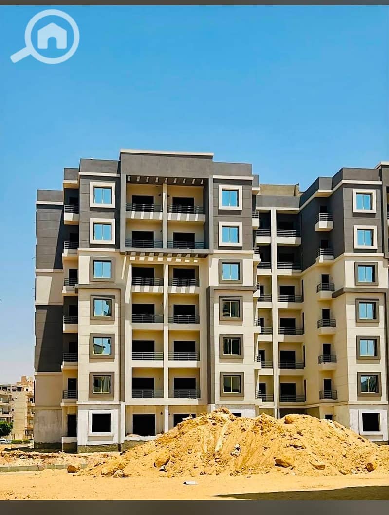 Ready-to-move, fully finished apartment for sale in Mayan East Cairo, opposite the entrance of El Shorouk City (Gate 2), directly in front of Open Air - Widok 4