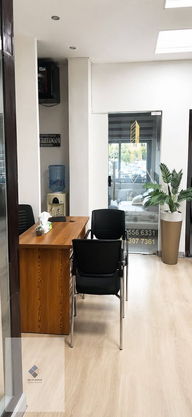 Office for sale in Al Rehab City, 65 square meters, fully finished with a reception area, two office rooms, a bathroom, and an office. - Vista 3