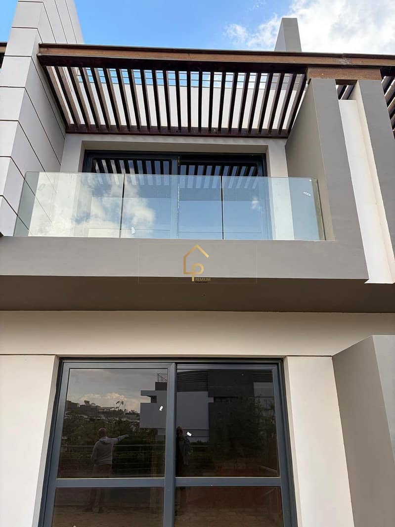 Fully Furnished Quattro Townhouse for Sale in Patio 6 October - Mehr