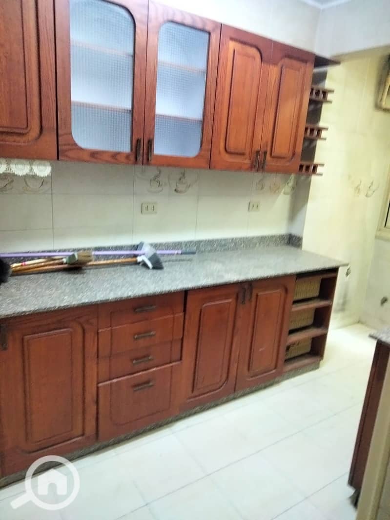 200 sqm office on the first floor, administrative. - Widok 5