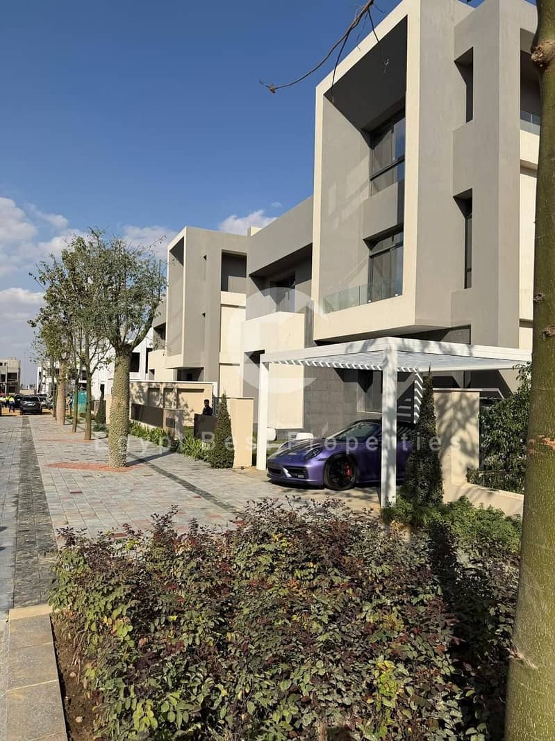 Under Market Price Town House Middle For Sale in New Cairo Ready To Move New Cairo For Limited Time Offer - Mehr