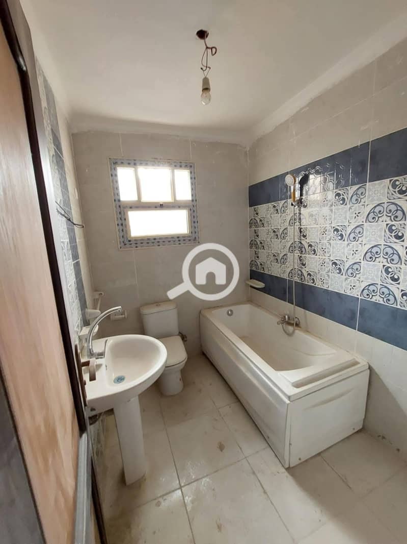 For rent: an apartment in Dar Misr, Al-Andalus, New Cairo, directly on the Southern 90th Street and in front of the Hyde Park compound, a few minutes from the American University and Mivida compound, super lux. - Bild 3