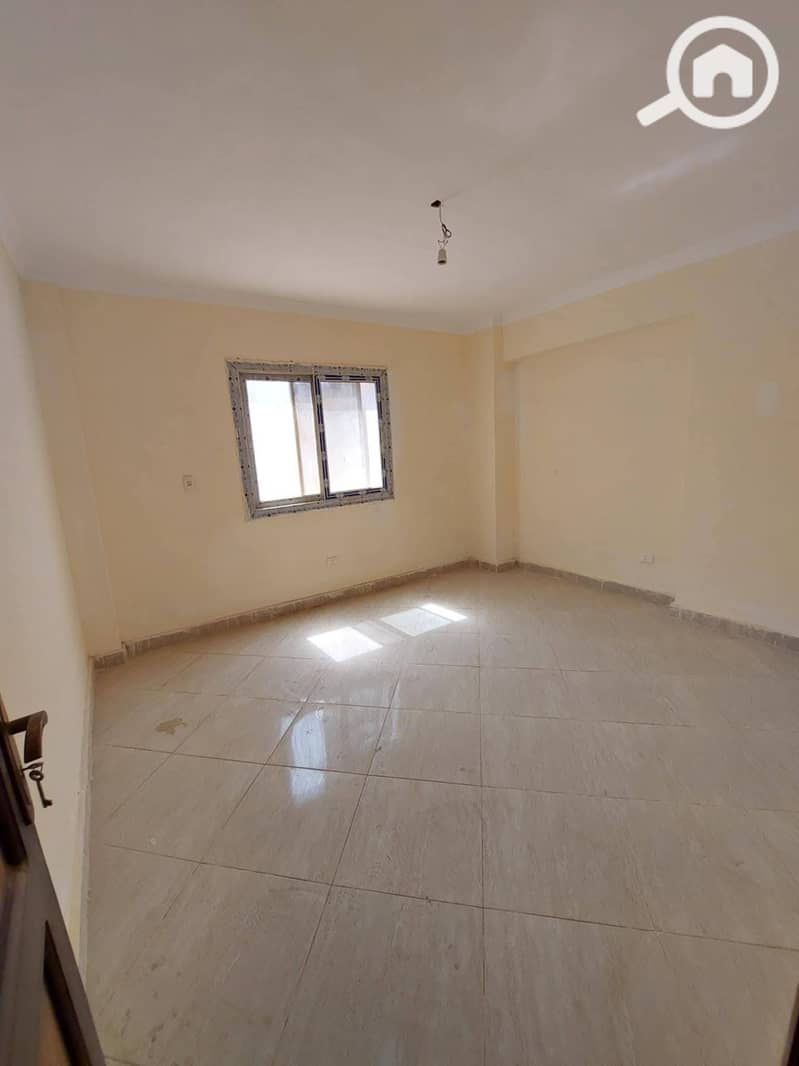 For rent: an apartment in Dar Misr, Al-Andalus, New Cairo, directly on the Southern 90th Street and in front of the Hyde Park compound, a few minutes from the American University and Mivida compound, super lux. - Bild 4