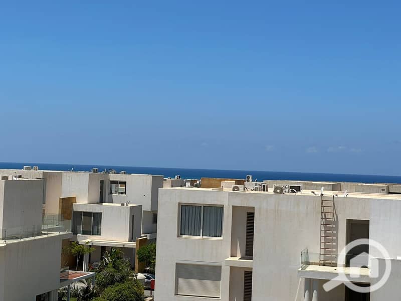 2 805d75e9-37a2-4a71-8627-9582f63d65ff. jpg