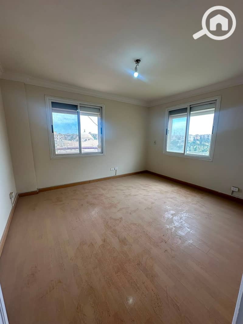 Apartment for rent square view ready to move in great price typical floor with elevator 3 bedrooms in Al Rehab 1 - Phase 4 - New Cairo - Bild 3