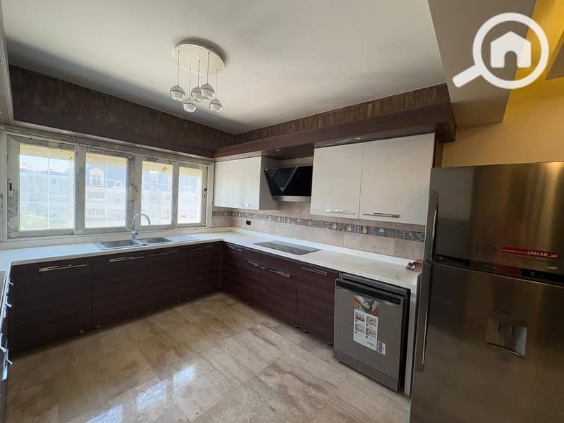 For rent furnished a villa in Mountain View Hyde Park in the Fifth Settlement – pohled 5