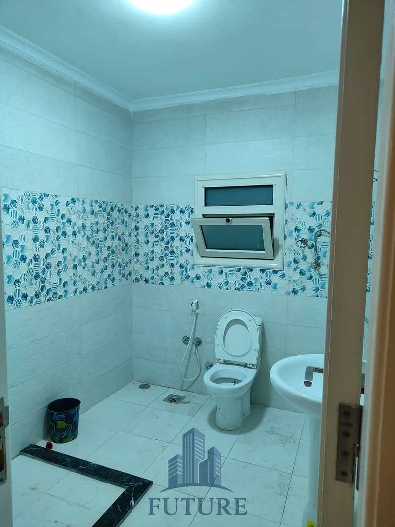 11 1000302779. jpg