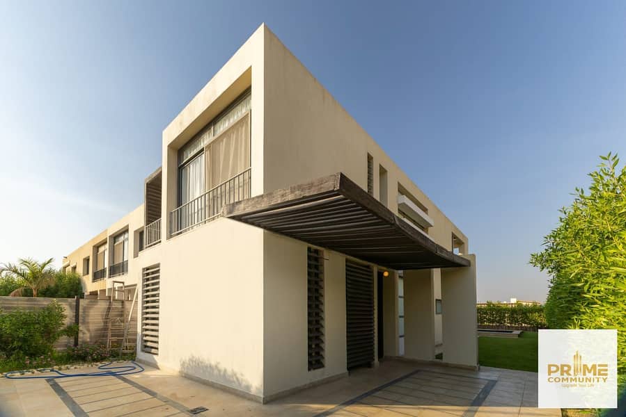 Townhouse fully finished and furnished ultra super lux with swimming pool for rent in Allegria SODIC west Zayed city - Widok 2