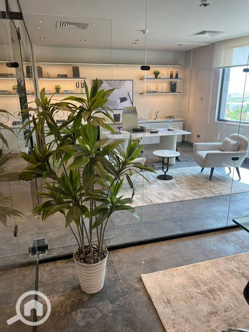 Finished Ready to move Office for sale in Beverlly Hills for sale - Widok 4