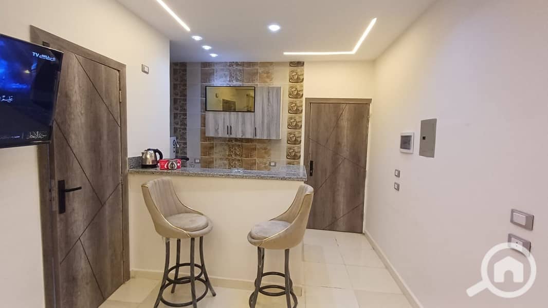 Furnished studio apartment for rent in Gardenia Heights. Area: 90 sq mConsists of 2 bedrooms, bathroom, and kitchenGround floor with private entranceSu - Widok 2